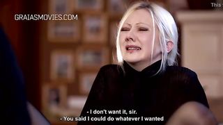 Девка орет от мощного вибратора в вагине